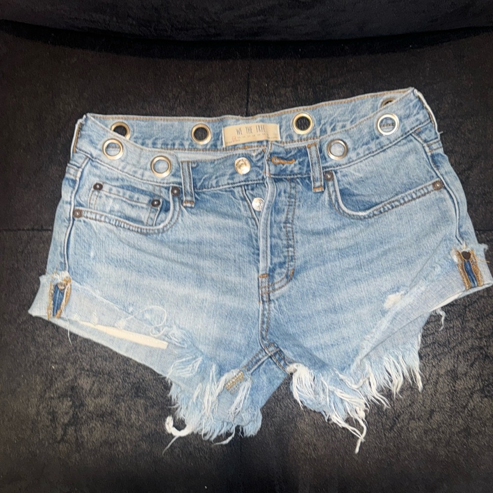 We the free shorts
